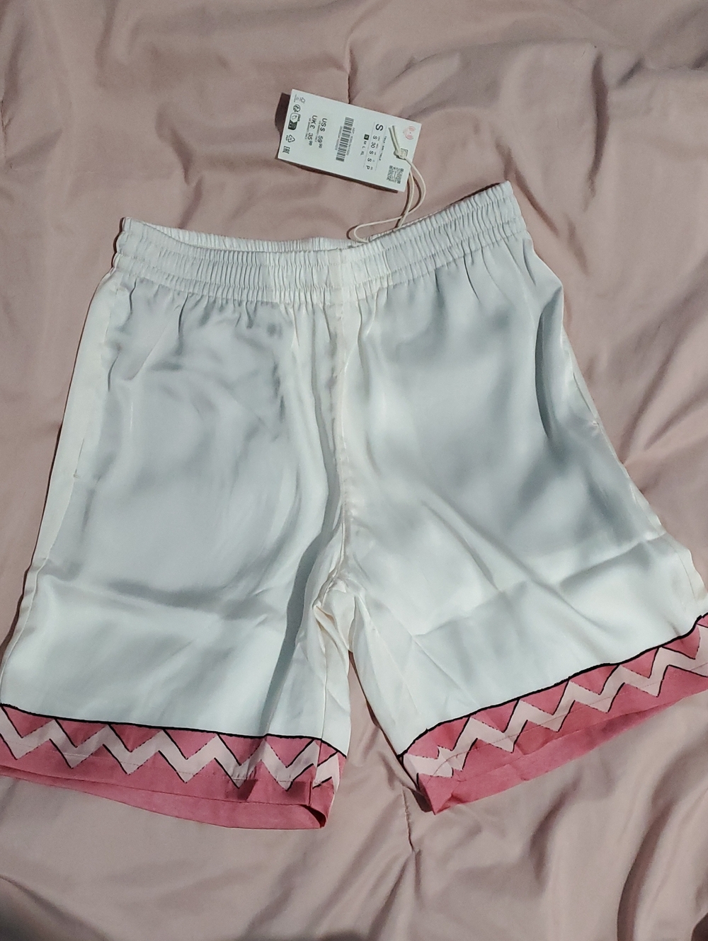 Zara White Tag Ivory Cream Satin Shorts with Pink Zigzag Hem